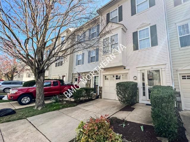 3 BR, 3 BA Apartment 110 Cahill Dr, Alexandria, VA 22304