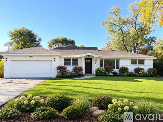 3 BR, 3 BA Apartment 1120 Manor Drive, Wilmette, IL 60091