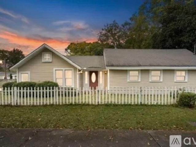 3 BR, 3 BA Apartment 112 B Fairfield Circle, Dunn, NC 28334
