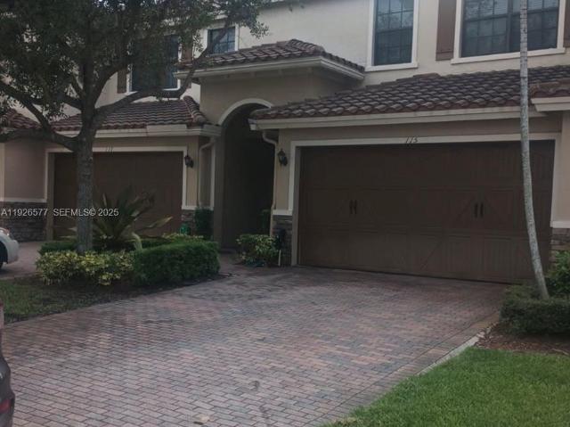 3 BR, 3 BA Apartment 115 Riverwalk Circle East, Plantation, FL 33325