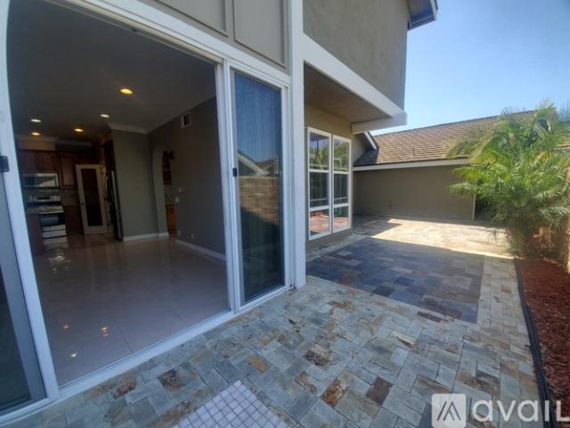 3 BR, 3 BA Apartment 11 Clove Blossom, Irvine, CA 92604