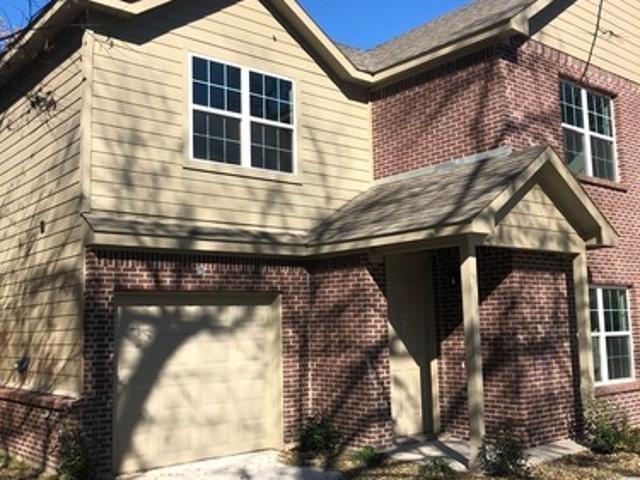 3 BR, 3 BA Apartment 123 S Center St, Unit Unit 4, Bonham, TX 75418