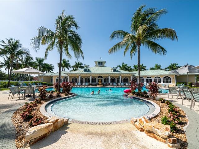 3 BR, 3 BA Apartment 13042 Sail Away Street, North Fort Myers, FL 33903