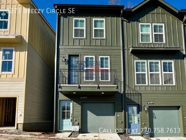 3 BR, 3 BA Apartment 1373 Breezy Circle SE, Atlanta, GA 30315