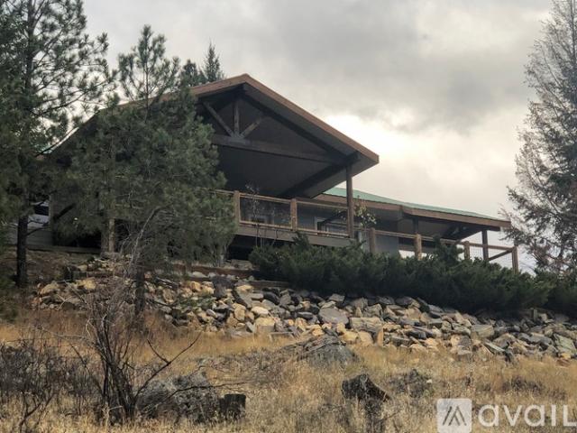 3 BR, 3 BA Apartment 250 Eagles Nest Drive, Rexford, MT 59930