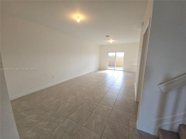 3 BR, 3 BA Apartment 2530 Southeast 29th Street, Homestead, FL 33035