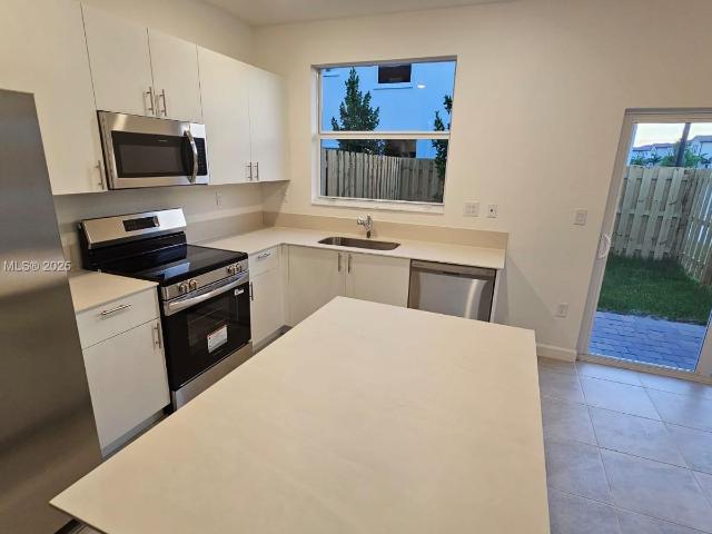 3 BR, 3 BA Apartment 2618 Southeast 27th Court, Homestead, FL 33035