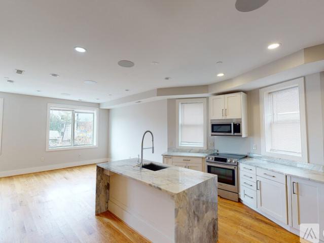 3 BR, 3 BA Apartment 2825 Sherman Ave NW, Unit 2A, Washington, DC 20001