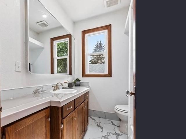 3 BR, 3 BA Apartment 202 N Molley St, Bennington, NE 68007