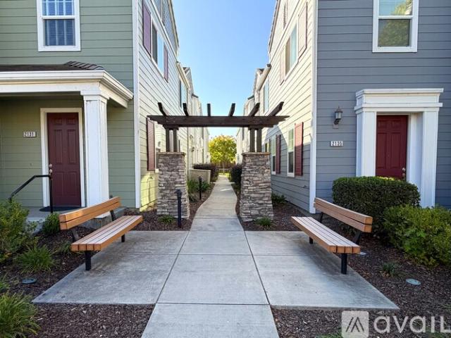 3 BR, 3 BA Apartment 2139 Eva Street, Unit 2139, Napa, CA 94559