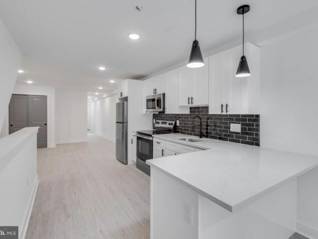 3 BR, 3 BA Apartment 2314 N Sydenham St, Philadelphia, PA 19132