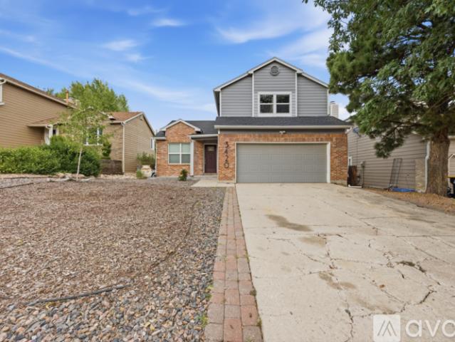 3 BR, 3 BA Apartment 3421 Whimbrel Ln, Colorado Springs, CO 80906