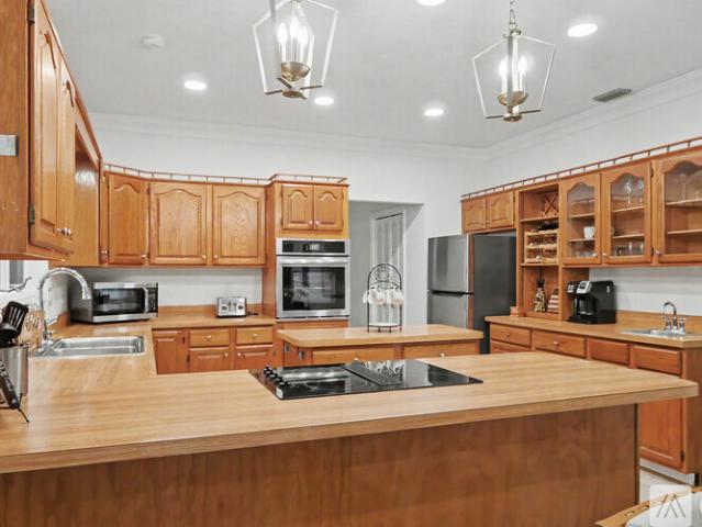 3 BR, 3 BA Apartment 4525 NW 80th Terrace, Ocala, FL 34482