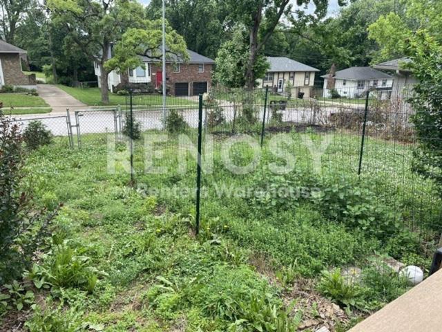 3 BR, 3 BA Apartment 4020 S Crackerneck Rd, Independence, MO 64055