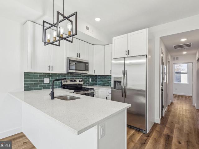3 BR, 3 BA Apartment 415 W York St, Philadelphia, PA 19133