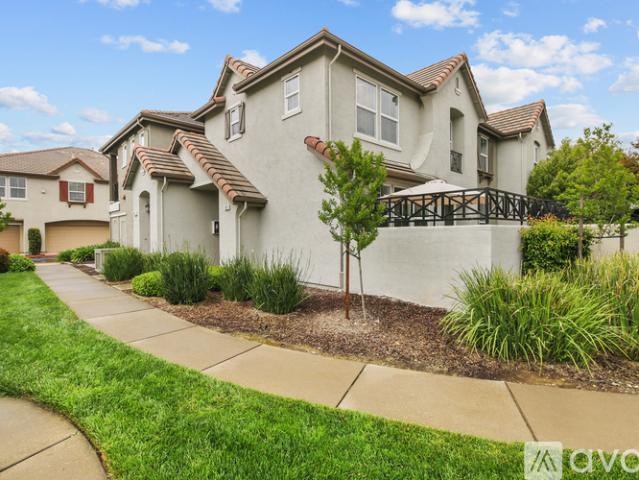 3 BR, 3 BA Apartment 502 Monet Ln, Unit 502, Folsom, CA 95630