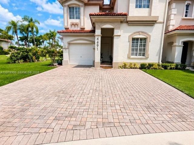 3 BR, 3 BA Apartment 6691 NW 107th Ct, DORAL, FL 33178