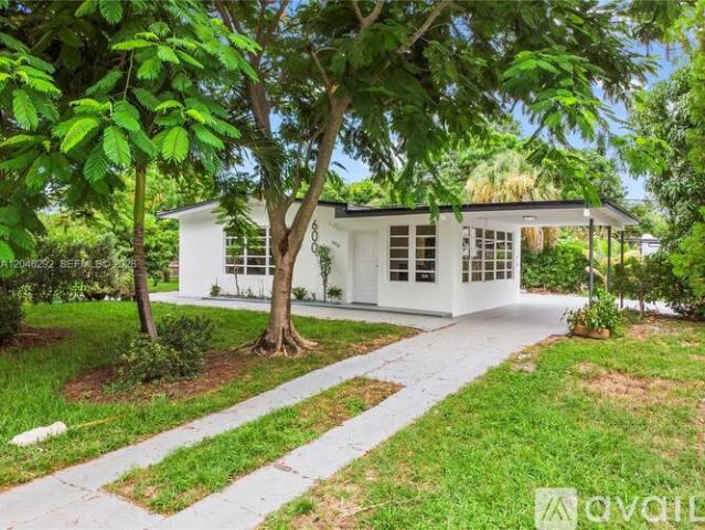 3 BR, 3 BA Apartment 600 NE 44th St, Pompano Beach, FL 33064