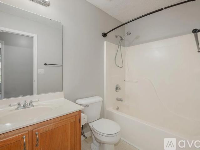 3 BR, 3 BA Apartment 7433 Sterling Springs Way, Burlington, KY 41005