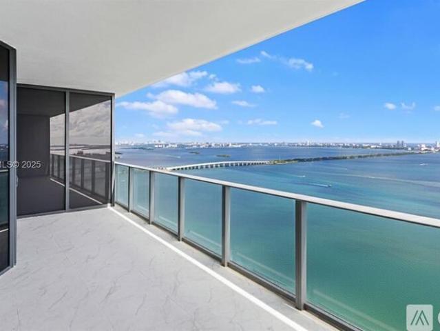 3 BR, 3 BA Apartment 700 NE 24th St, Unit 4206, Miami, FL 33137