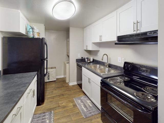 3 BR, 3 BA Apartment 8781 Orange Leaf Court Unit 8921OO, Tampa, FL 33637