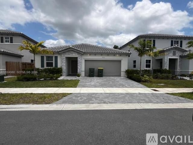 3 BR, 3 BA Apartment 833 SE 26th Rd, Miami, FL 33035
