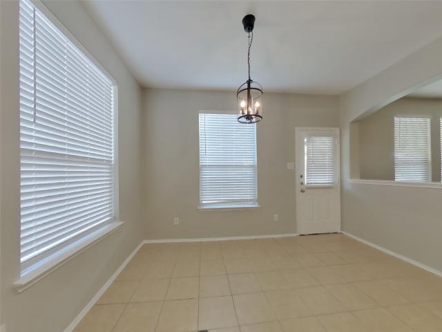 3 BR, 3 BA Apartment 9715 Haleys Comet Circle, Tomball, TX 77375