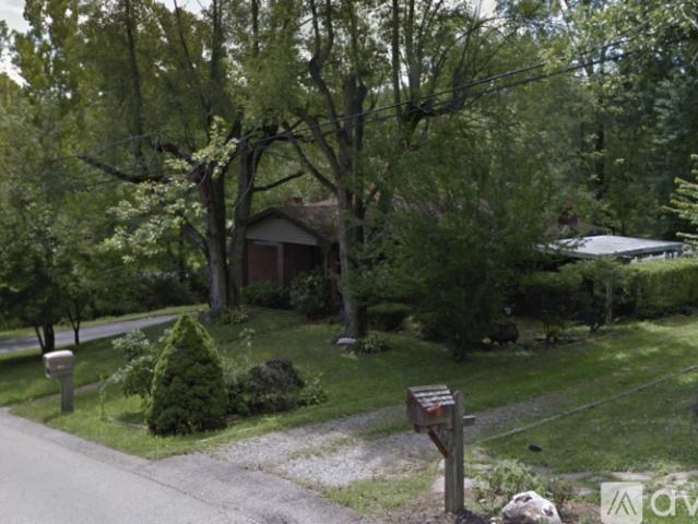 3 BR, 3 BA Apartment 9830 Don Dr, Irwin, PA 15642