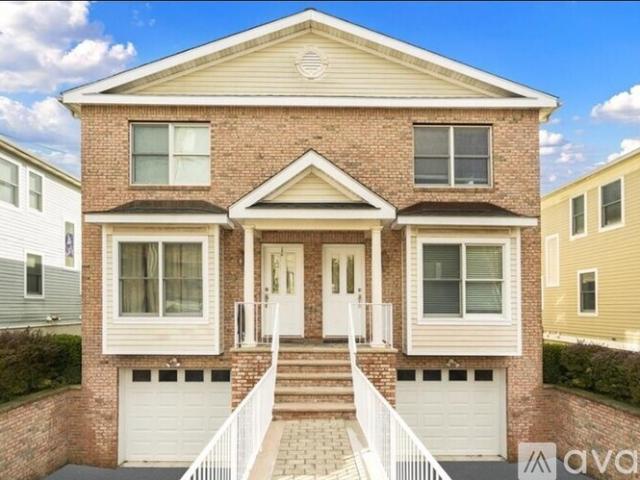 3 BR, 4 BA Apartment 186 Woodside Ave, Unit 184, Harrison, NY 10604