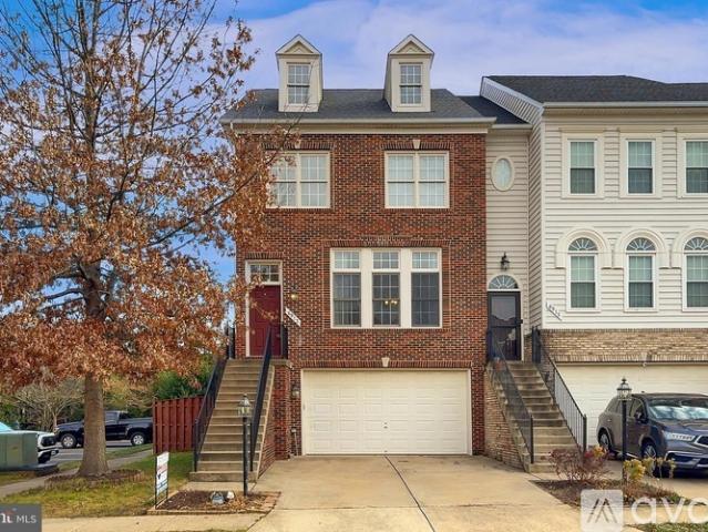 3 BR, 4 BA Apartment 6913 Stanwick Square, Unit 1, Gainesville, VA 20155