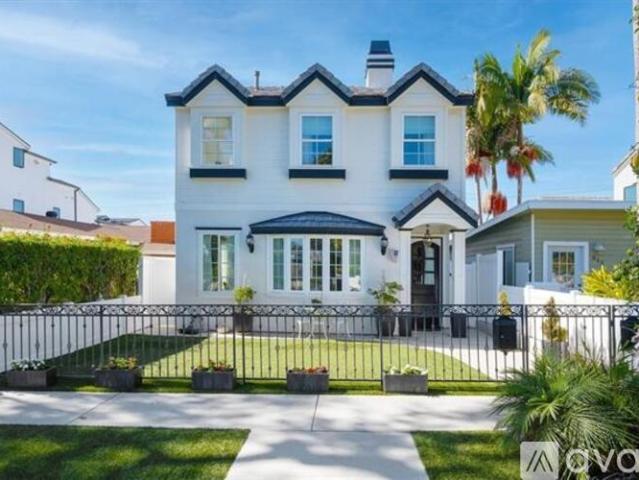 3 BR, 4 BA Apartment 613 Poppy Avenue, Newport Beach, CA 92625