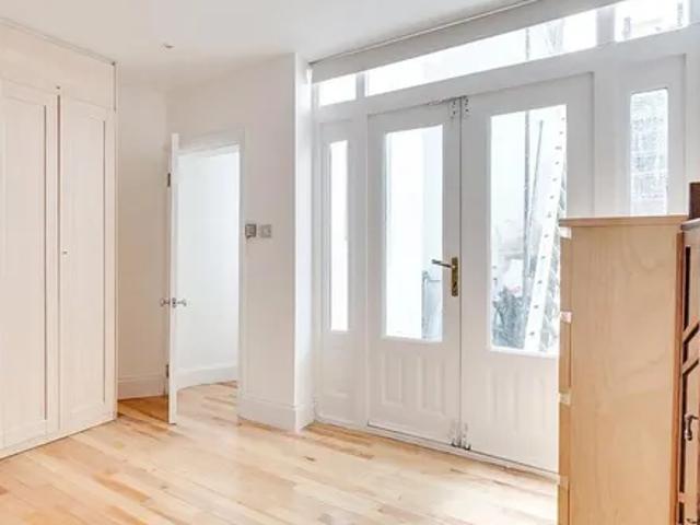 3 Branch Hill, London, NW3 7LU, United Kingdom | 3 bed duplex for rent #140399175 | Rentberry