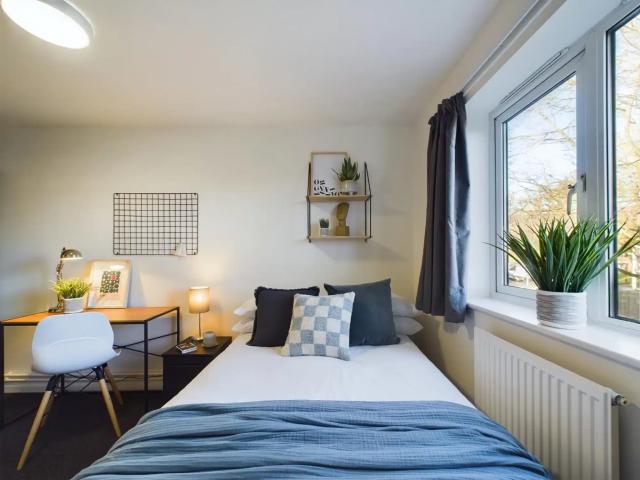 3 Brookside, Derby