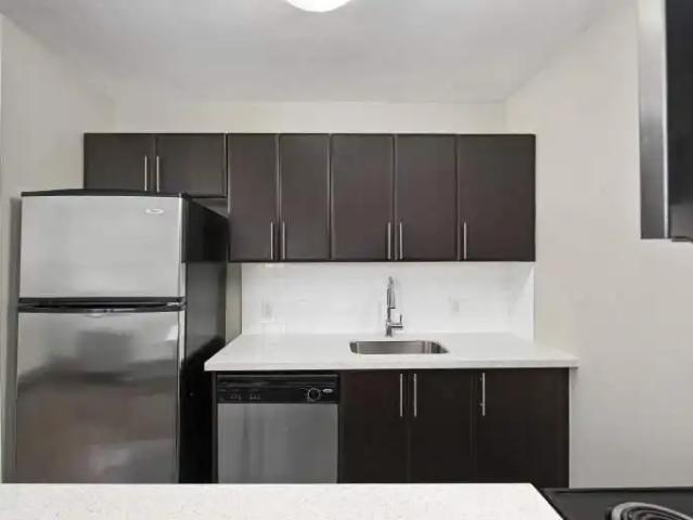 3 Broadway Avenue