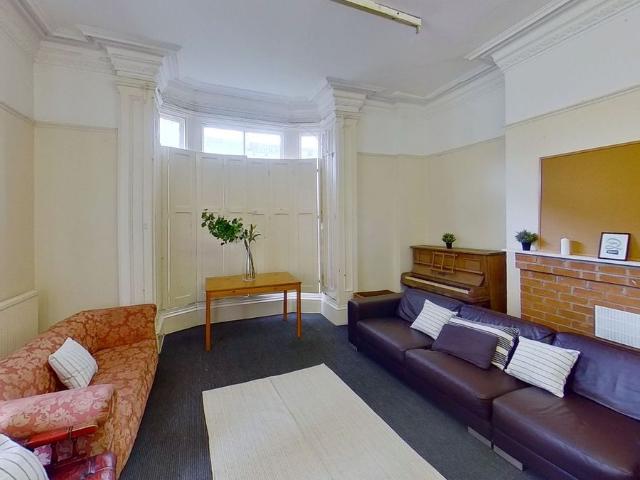 3 Brunel Terrace, Lenton, Nottingham NG7, 8 bed shared accommodation to rent, £5,061 pcm | PrimeLocation