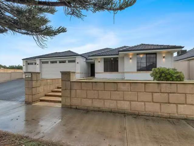 3 Cumbria Avenue, Waikiki, WA 6169
