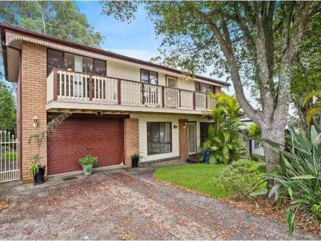 3 Cuthbert Road, Killarney Vale House for rent Listed by Tamm.