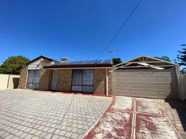 3 Caley Court, MIRRABOOKA, WA 6061 House for Rent