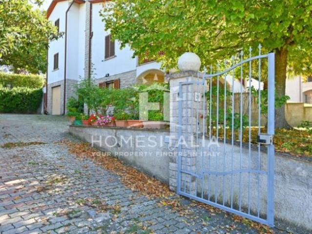 3 camere da letto, Terni Umbria 102013550