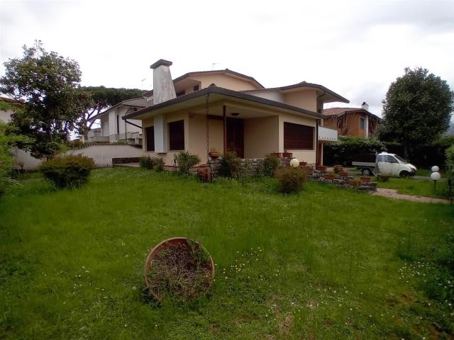 3 camere da letto Villa Toscana In vendita A10803rva 180m² Pietrasanta