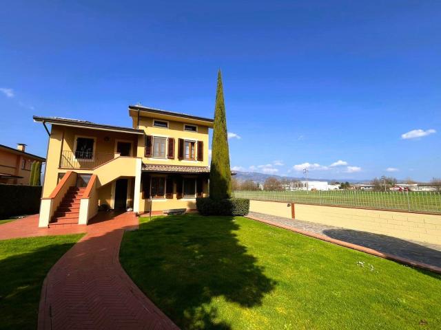 3 Camere da letto Villa Toscana In vendita A10862rva 200m² Capannori