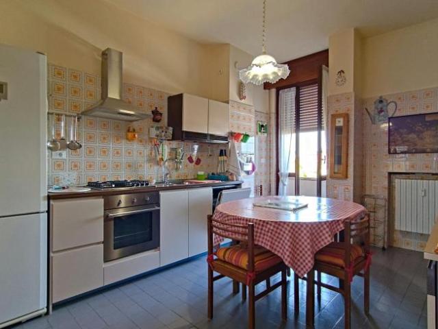3 camere da letto, Bologna Bologna 40126 104783908