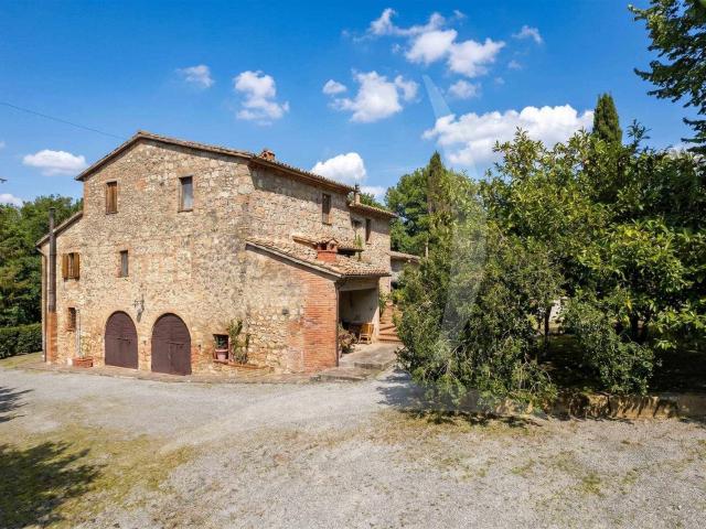 3 camere da letto Casa colonica Toscana In vendita A. 410m² Cetona
