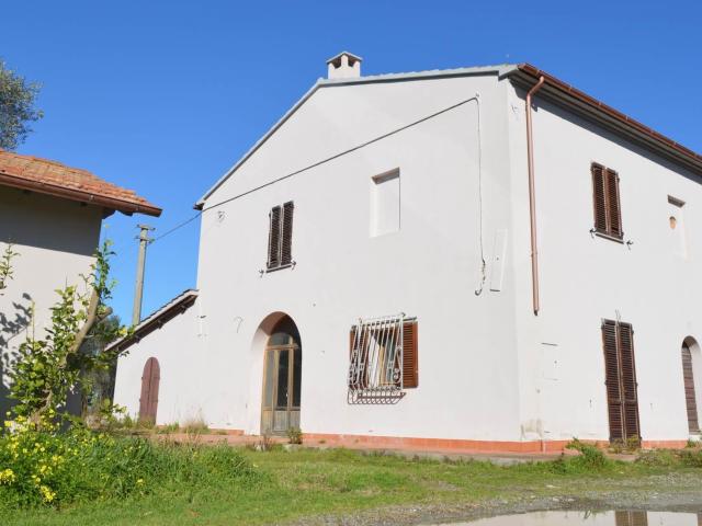 3 Camere da Letto Casa Indipendente Toscana In Vendita. 353m² Cecina Marina