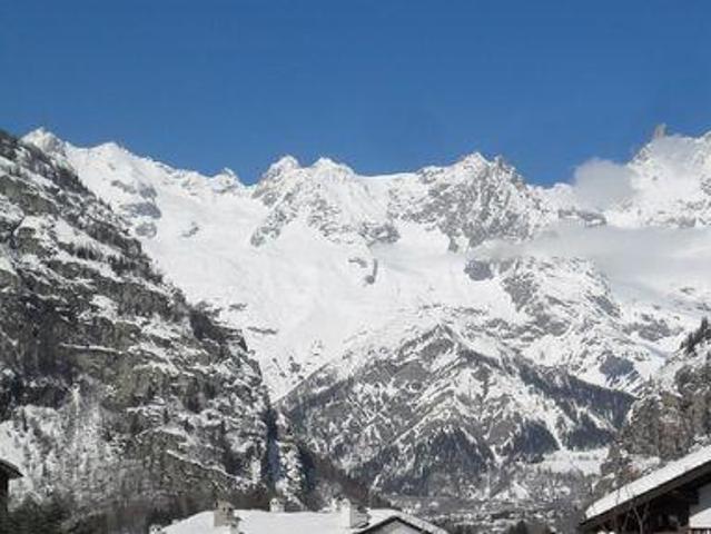 3 camere da letto, Courmayeur Valle d'Aosta 103700569