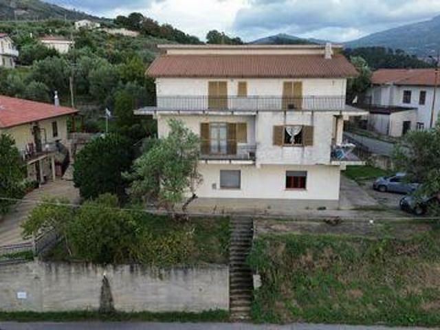 3 camere da letto, Cleto Calabria 87030 LS103964368