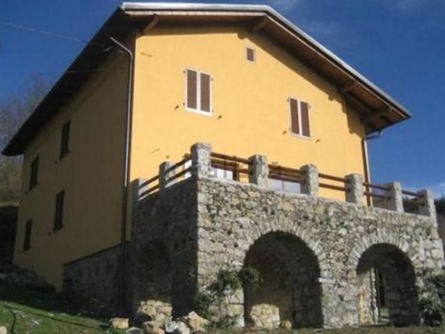 3 camere da letto, Sesta Godano Liguria 103700716