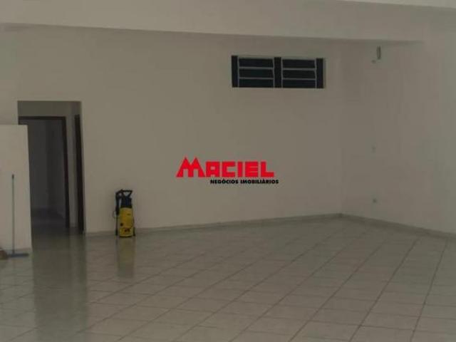 3 casas no mesmo terreno + ponto comercial, excelente para investidores, no Residencial União