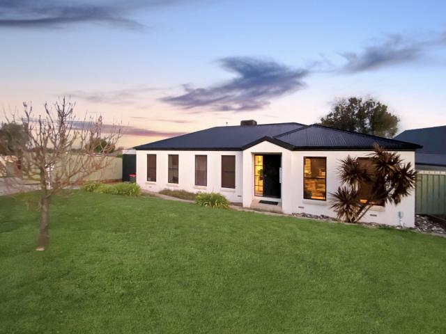 3 Carlisle Place, Ironbark | Bendigo Ballarat Real Estate Pty Ltd