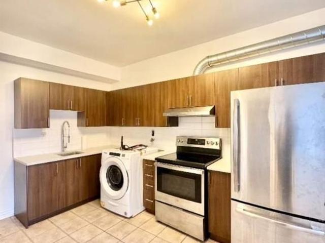 3 CH 1 SDB Montréal $1,750 /mo
